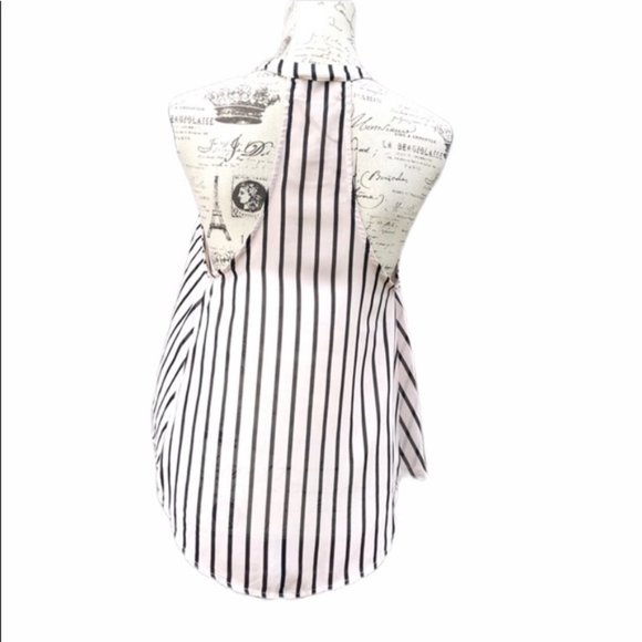 ASTR high neck striped sleeveless blouse size xs - Picture 4 of 5